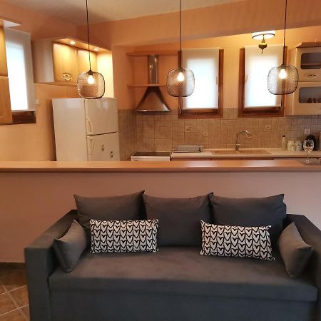 Christie'S Ground Floor Apartment By The Sea Kato Gatzea Buitenkant foto