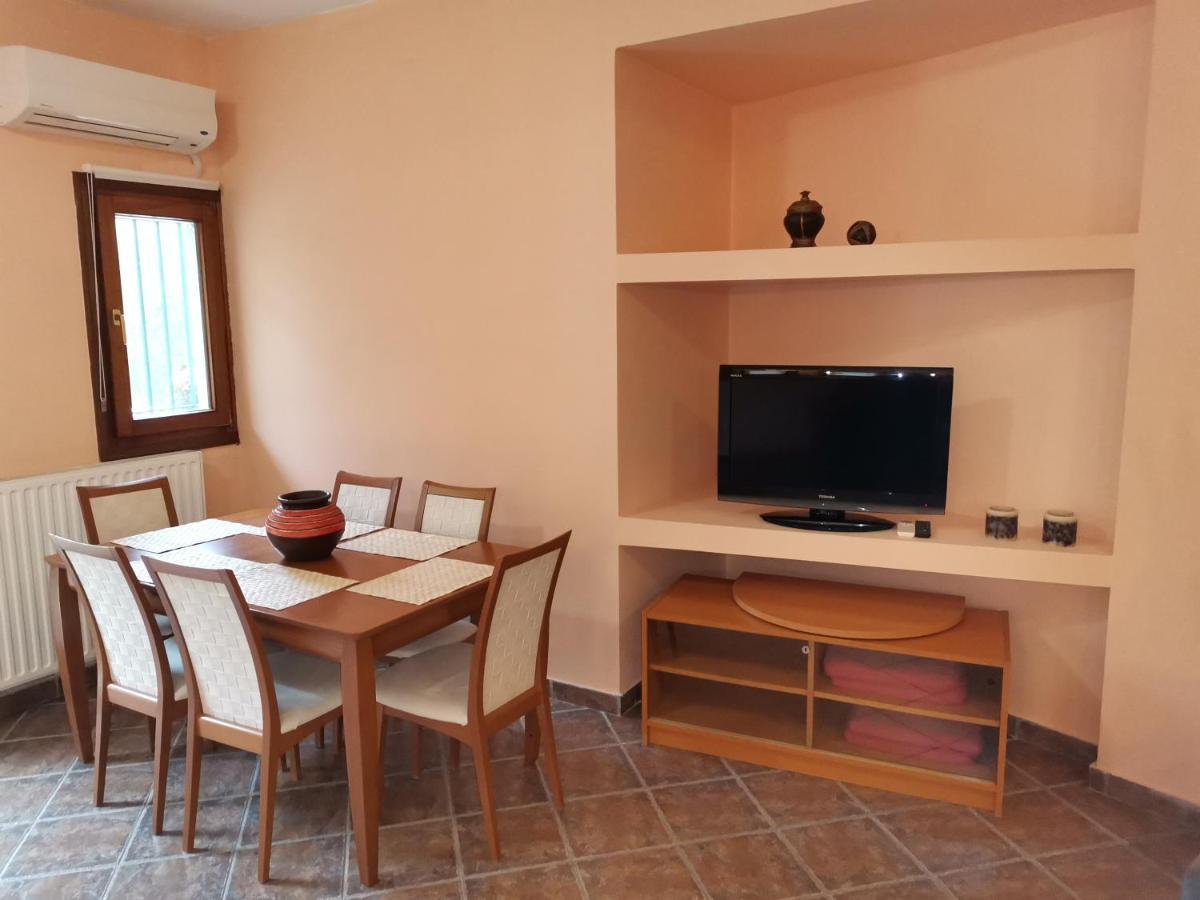 Christie'S Ground Floor Apartment By The Sea Kato Gatzea Buitenkant foto