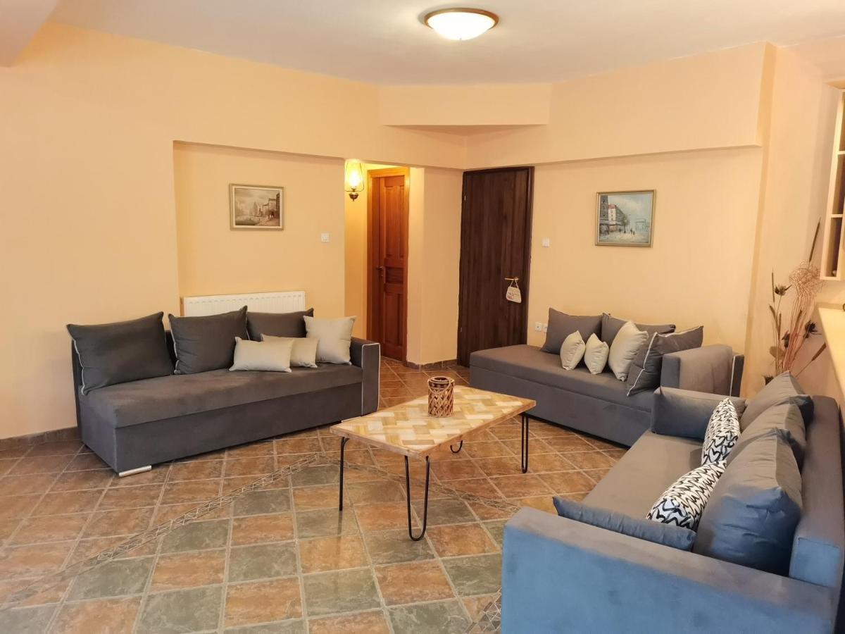 Christie'S Ground Floor Apartment By The Sea Kato Gatzea Buitenkant foto